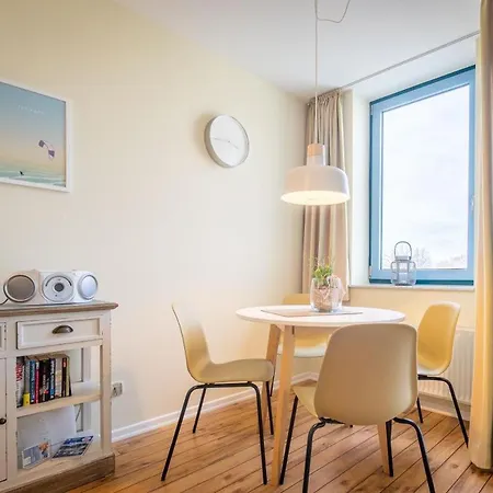 Hafenblick - Mit Balkon & Strandkorb Am Suedstrand * 페마른